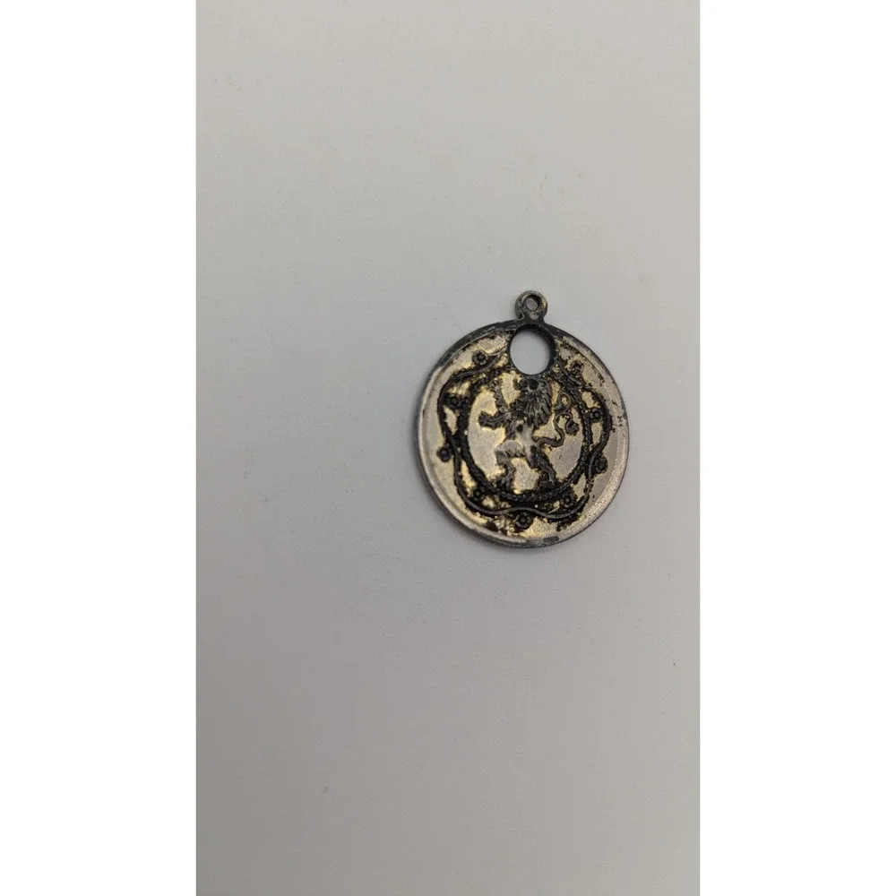 Napoleon Empereur Coin Pendant Charm‎ Antiqued Silver Tone Lion Crest Medallion